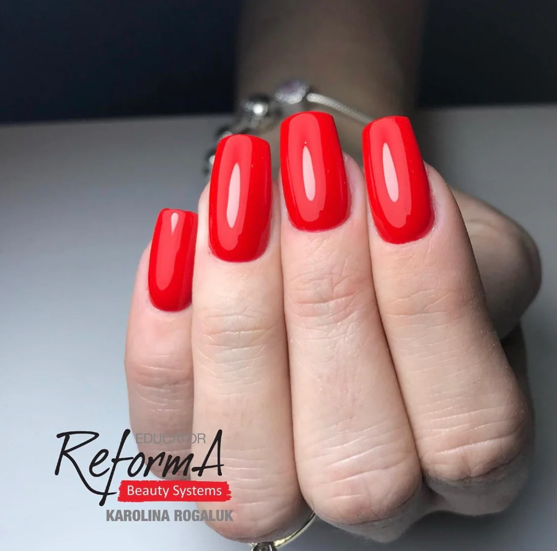 Gel Polish - Iconique Rouge, 10 ml - Image 4